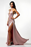 Laden Sie das Bild in den Galerie-Viewer, Blush Satin Neckholder Ballkleid mit Schlitz