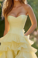 Laden Sie das Bild in den Galerie-Viewer, Narzissen A-Linie Chiffon Herzausschnitt Langes Ballkleid mit Rüschen