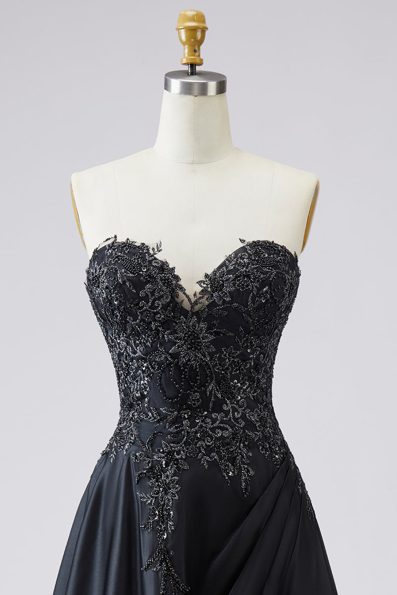 Laden Sie das Bild in den Galerie-Viewer, Schwarzes A-Linie Satin Abendkleid mit Spitzenapplikationen