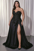 Laden Sie das Bild in den Galerie-Viewer, Schwarzes Herzausschnitt A-Linie Satin Lange Plus Size Ballkleid mit Schlitz