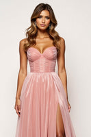 Laden Sie das Bild in den Galerie-Viewer, Glitzer Blush Rosa A Linie Trägerloses Ballkleid mit Schlitz