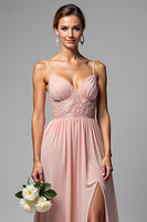 Laden Sie das Bild in den Galerie-Viewer, Dusty Rose Spaghettiträger Chiffon Spitze Brautjungfernkleid mit Schlitz