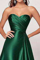 Laden Sie das Bild in den Galerie-Viewer, Dunkelgrünes A-Linie Satin Herzausschnitt Langes Ballkleid