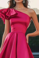 Laden Sie das Bild in den Galerie-Viewer, Fuchsia Eine Schulter High-Low Satin Ballkleid in A-Linie