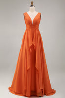 Laden Sie das Bild in den Galerie-Viewer, Orange Rüschen V-Ausschnitt A-Linie Chiffon Langes Plus-Size Hochzeitsgastkleid