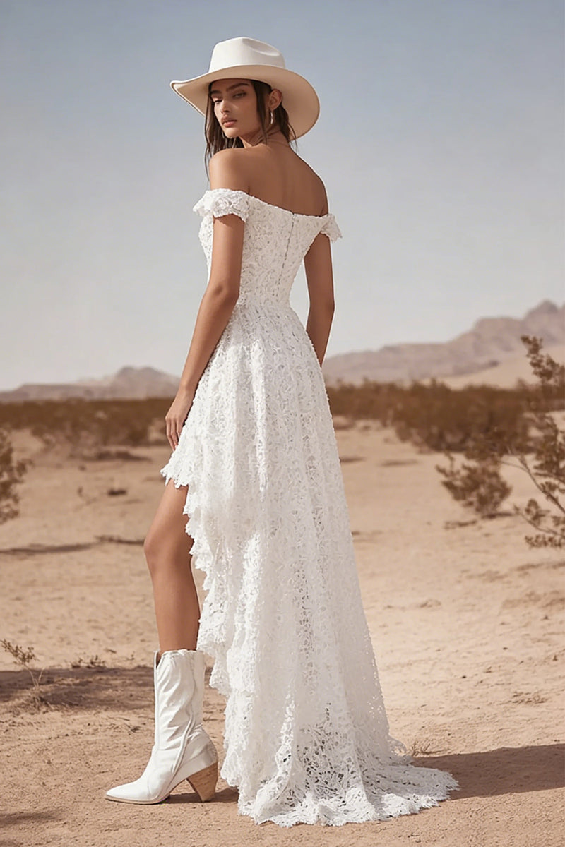 Laden Sie das Bild in den Galerie-Viewer, Weißes Schulterfreies Hoch Niedrig Spitze Boho Brautkleid