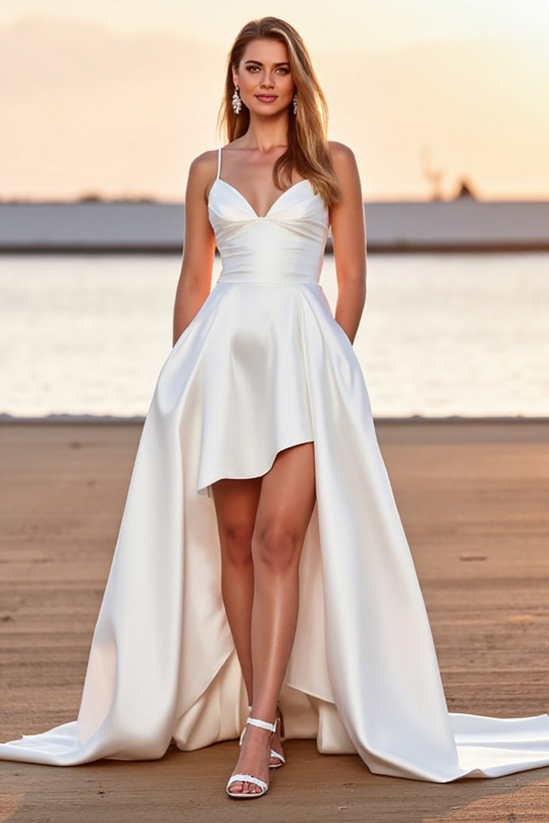 Laden Sie das Bild in den Galerie-Viewer, Weißes Hoch Niedrig A-Linie Satin Boho Brautkleid