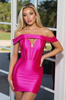 Laden Sie das Bild in den Galerie-Viewer, Schulterfreies Fuchsia Bodycon Abiballkleid mit Schlüsselloch