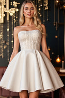 Laden Sie das Bild in den Galerie-Viewer, Elfenbein Trägerloses Korsett Satin Kurzes Cocktailkleid