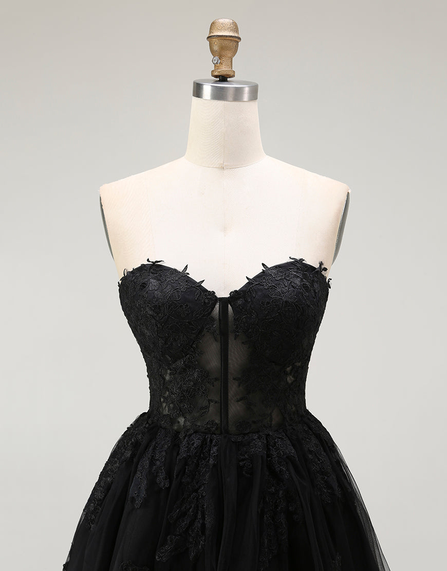 Laden Sie das Bild in den Galerie-Viewer, A Linie Appliziertes Herzausschnitt Kleines Schwarzes Kleid