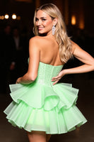 Laden Sie das Bild in den Galerie-Viewer, Grünes Korsett A Linie Abiballkleid mit Perlenstickerei