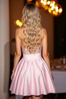 Laden Sie das Bild in den Galerie-Viewer, Rosa Kurzes Korsett Abiballkleid aus Satin mit Schleife