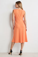 Laden Sie das Bild in den Galerie-Viewer, Rüschen Midi Etuikleid in A-Linie