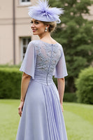 Laden Sie das Bild in den Galerie-Viewer, Grau Blau Chiffon Appliziertes Hoch Niedrig Mutter der Braut Kleid mit kurzen Ärmeln