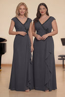 Laden Sie das Bild in den Galerie-Viewer, Meerjungfrauen Stahlgraues Plissiertes Chiffon Chorkleid mit Perlen