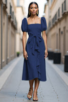 Laden Sie das Bild in den Galerie-Viewer, Mintgrünes Midi Etuikleid in A-Linie mit quadratischem Ausschnitt und Rüschen