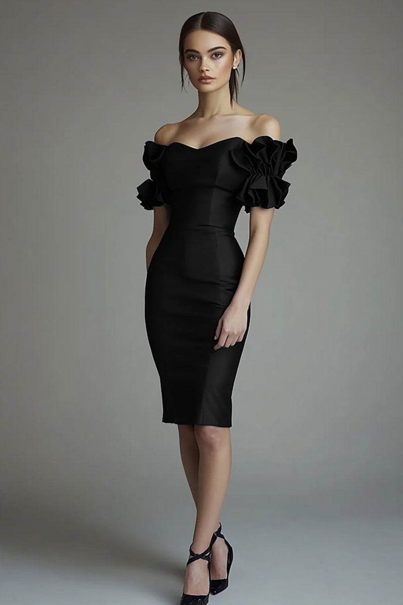 Laden Sie das Bild in den Galerie-Viewer, Schwarzes Figurbetontes Kurzes Cocktailkleid aus Satin mit Rüschen