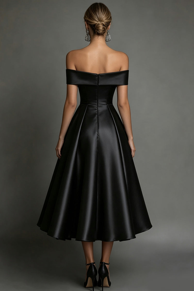 Laden Sie das Bild in den Galerie-Viewer, Einfaches Schwarzes Satin Partykleid in A-Linie