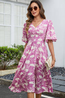 Laden Sie das Bild in den Galerie-Viewer, Grünes bedrucktes Sommerkleid mit V-Ausschnitt