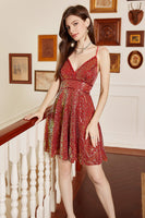 Laden Sie das Bild in den Galerie-Viewer, Lila Glitzerndes Spaghettiträger Pailletten Kurzes Cocktailkleid