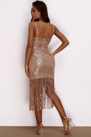 Laden Sie das Bild in den Galerie-Viewer, Burgundy kurzes Abiballkleid mit funkelnden Pailletten und Fransen