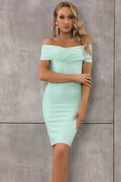 Laden Sie das Bild in den Galerie-Viewer, Mintgrünes Kurzes Etui Schulterfreies Cocktailkleid aus Satin
