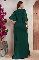 Laden Sie das Bild in den Galerie-Viewer, Plus Size Schwarzes Chiffon Kleid für die Brautmutter mit Rüschen