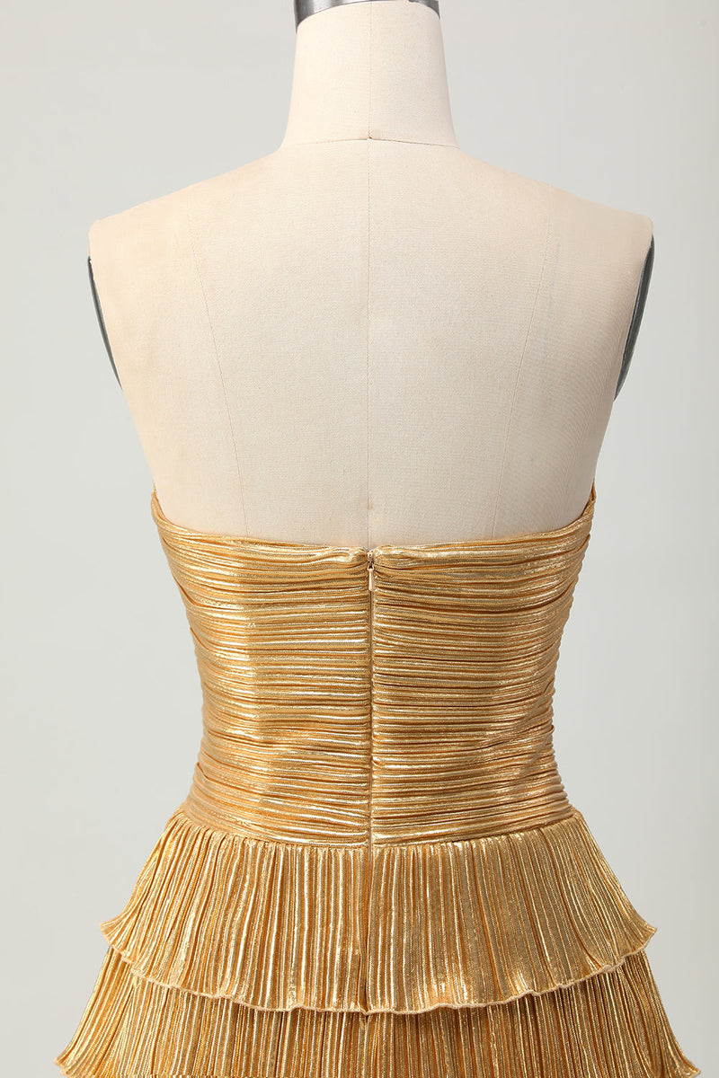 Laden Sie das Bild in den Galerie-Viewer, Metallic-goldenes Trägerloses Plissiertes Gestuftes Kurzes Abiballkleid mit Herzausschnitt