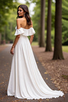 Laden Sie das Bild in den Galerie-Viewer, Weißes Satin A Linie Sweep Schleppe Brautkleid mit Rüschen
