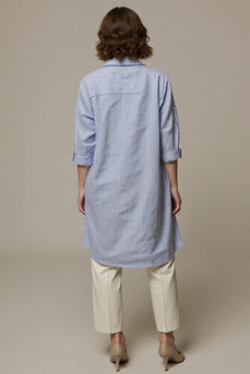 Blaues Gestreiftes Damenhemd mit langen Ärmeln und Kragenausschnitt