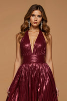 Laden Sie das Bild in den Galerie-Viewer, Glitzerndes Burgunderrotes Metallic Neckholder A-Linie Festtags-Partykleid mit Schlitz