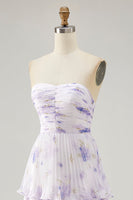 Laden Sie das Bild in den Galerie-Viewer, Abgestuftes Lavendelblüten A-Linie Falten Brautjungfernkleid