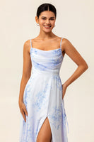 Laden Sie das Bild in den Galerie-Viewer, Blaues Geblümte Spaghettiträger A Linie Langes Brautjungfernkleid mit Schlitz