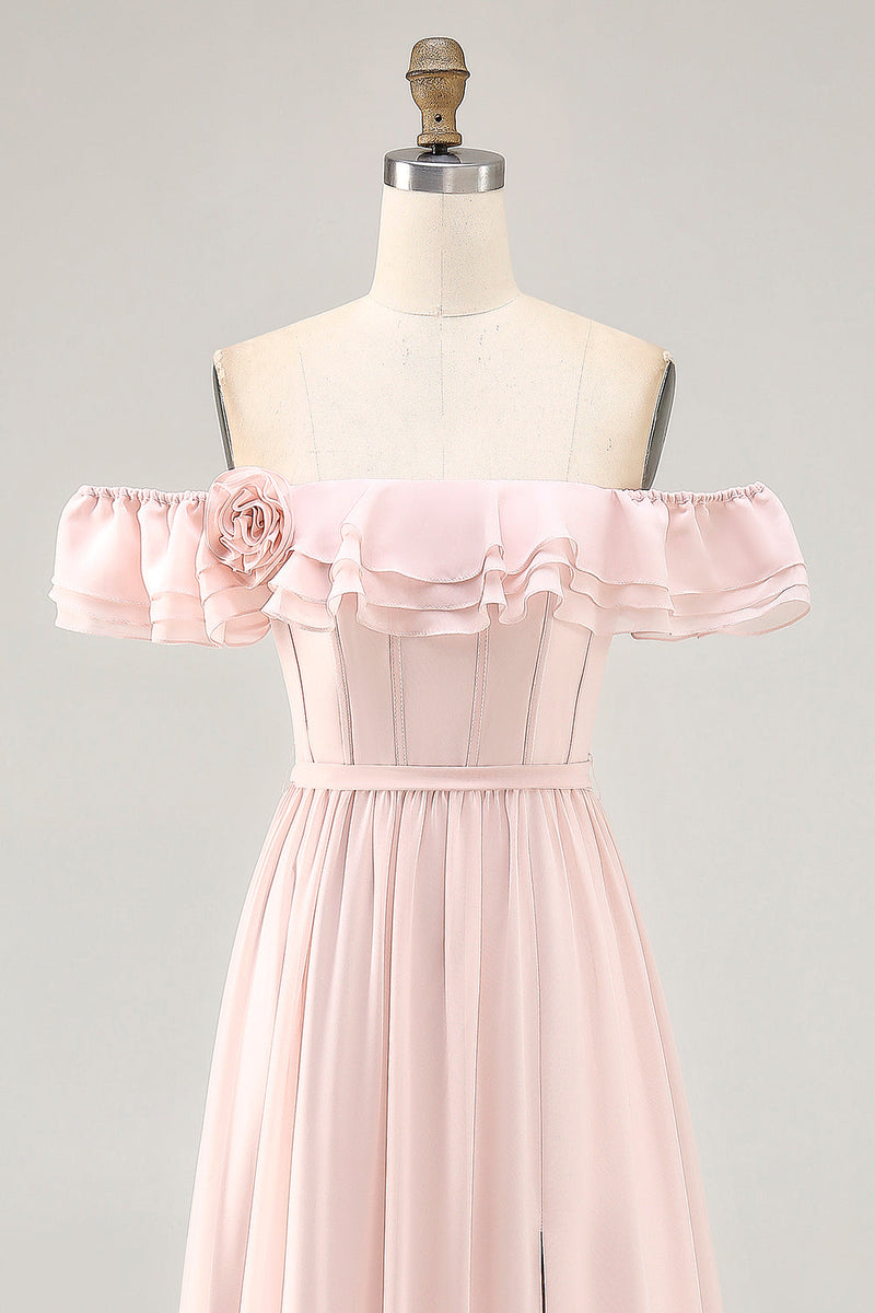 Laden Sie das Bild in den Galerie-Viewer, Schulterfreies Blush Rüschen A Linie Brautjungfernkleid mit Schlitz