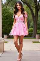 Laden Sie das Bild in den Galerie-Viewer, Rosa Kurzes Abiballkleid mit Korsett und Applikationen