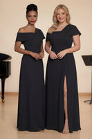 Laden Sie das Bild in den Galerie-Viewer, Schwarzes A-Linie Satin Langes Chorkleid mit asymmetrischem Hals und Schlitz