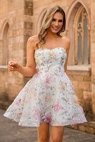 Laden Sie das Bild in den Galerie-Viewer, Glitzerndes Pailletten A-Linie Trägerloses Kurzes Cocktailkleid mit Blumenmuster