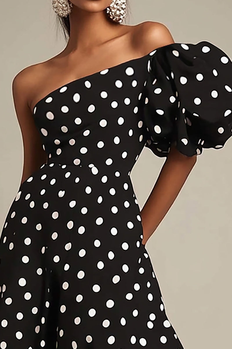Laden Sie das Bild in den Galerie-Viewer, Eine Schulter A Linie Schwarzes weißes Polka Dots Kleid