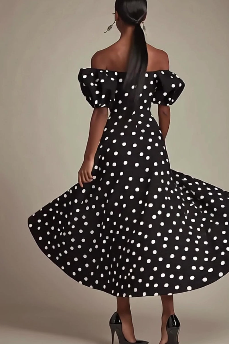 Laden Sie das Bild in den Galerie-Viewer, Schwarzes Schulterfreies Weißes Polka Dots Kleid mit Schlitz