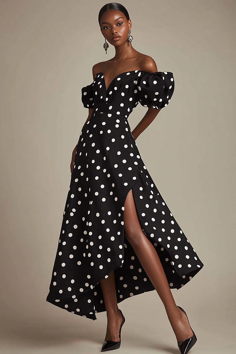 Laden Sie das Bild in den Galerie-Viewer, Schwarzes Schulterfreies Weißes Polka Dots Kleid mit Schlitz