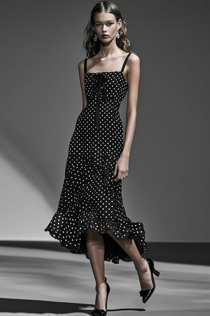 Laden Sie das Bild in den Galerie-Viewer, A-Linie Chiffon Schwarz weißes Kleid mit Rüschen und Polka Dots