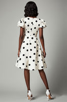Laden Sie das Bild in den Galerie-Viewer, A Linie Weißes schwarzes Polka Dots Kleid mit Puffärmeln
