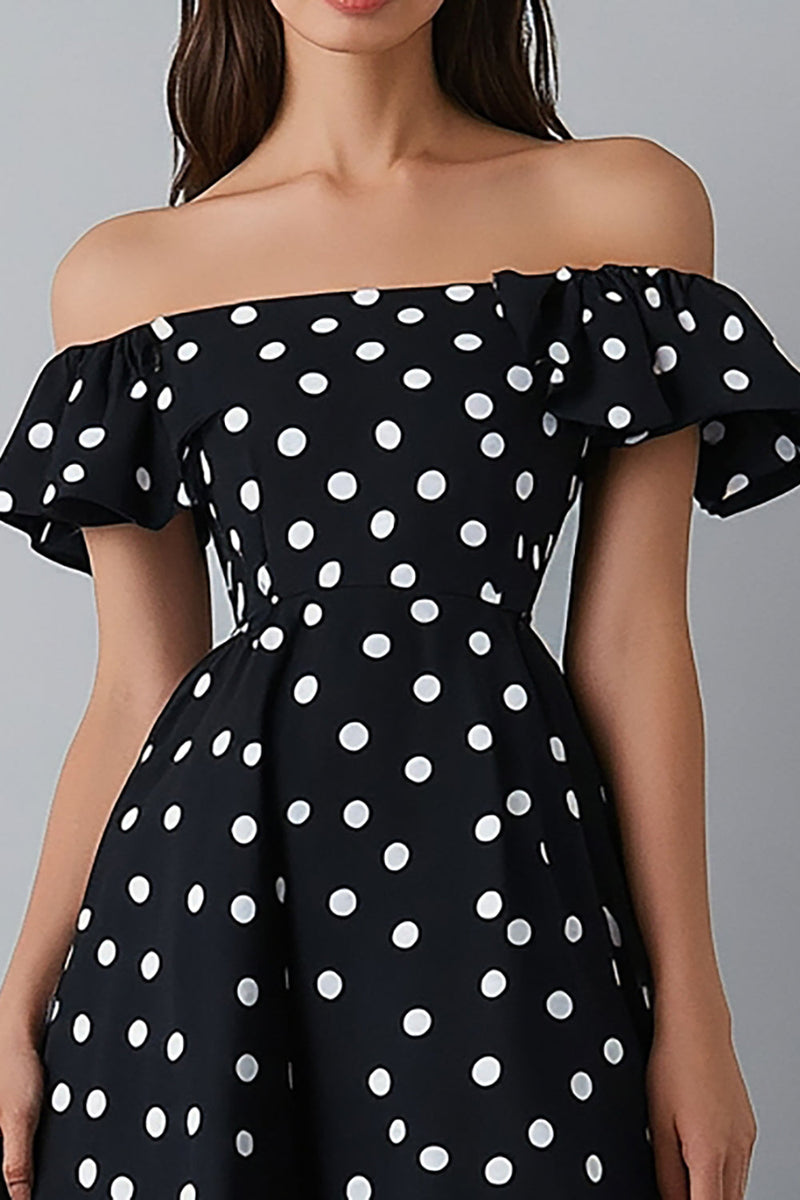 Laden Sie das Bild in den Galerie-Viewer, Schulterfreies Schwarz-weißes Polka-Dots Kleid mit Rüschen