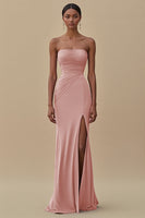 Laden Sie das Bild in den Galerie-Viewer, Schwarzes Trägerloses Gerafftes Langes Ballkleid mit Schlitz