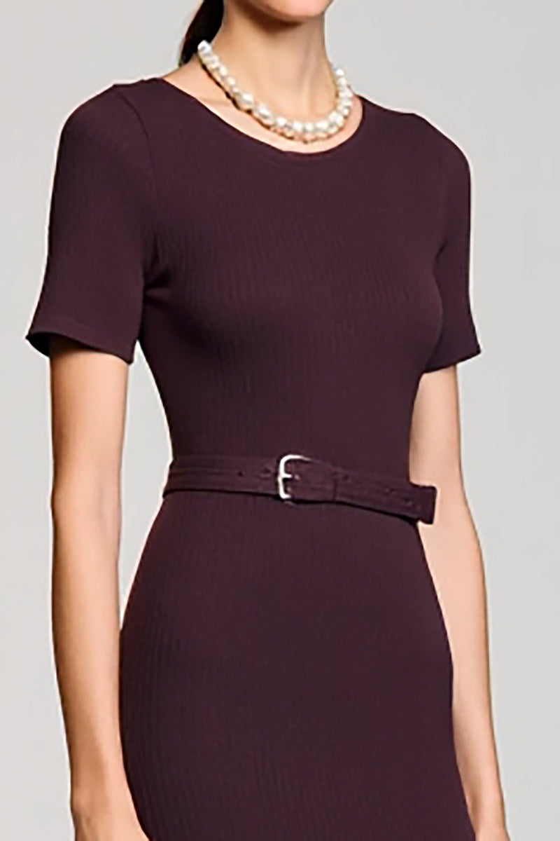 Laden Sie das Bild in den Galerie-Viewer, A Linie Dunkelrotes Langes Hochzeitsgastkleid mit Gürtel