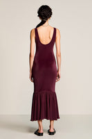 Laden Sie das Bild in den Galerie-Viewer, Burgunder Etuikleid für Hochzeitsgäste aus Samt