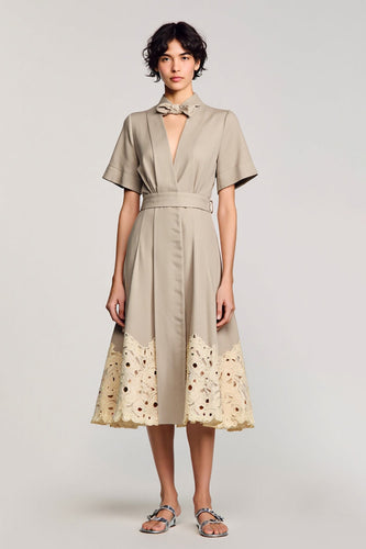 Graues A Linie Cut-Out Hochzeitsgastkleid mit Gürtel