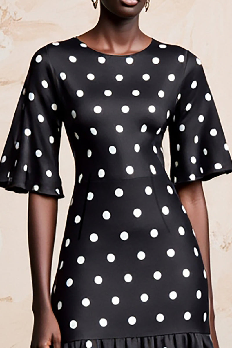 Laden Sie das Bild in den Galerie-Viewer, Schwarzes A-Linie Polka Dots Kleid mit kurzen Ärmeln und Tupfen
