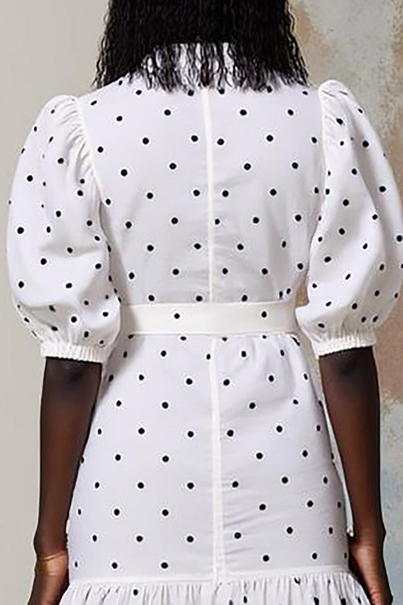 Laden Sie das Bild in den Galerie-Viewer, Weißes A-Linie Mid Polka-Dot Kleid mit Gürtel