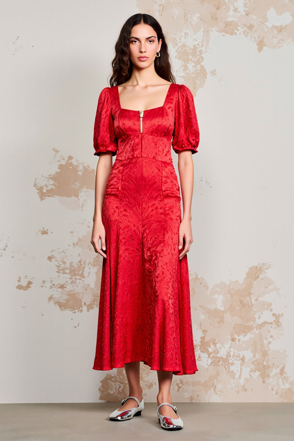 Rotes Satin Langes Hochzeitsgastkleid mit quadratischem Ausschnitt